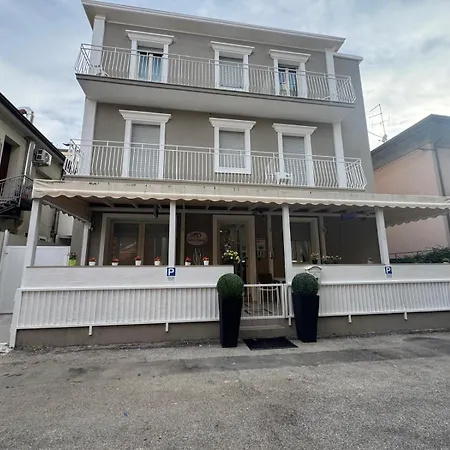 Hotel Eriale Nuova Gestione Rimini