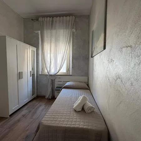 Eriale Nuova Gestione 2* Rimini